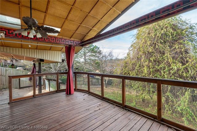 1401 N 6th Street, Van Buren, AR 72956