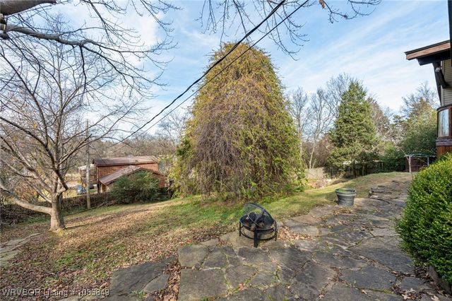 1401 N 6th Street, Van Buren, AR 72956