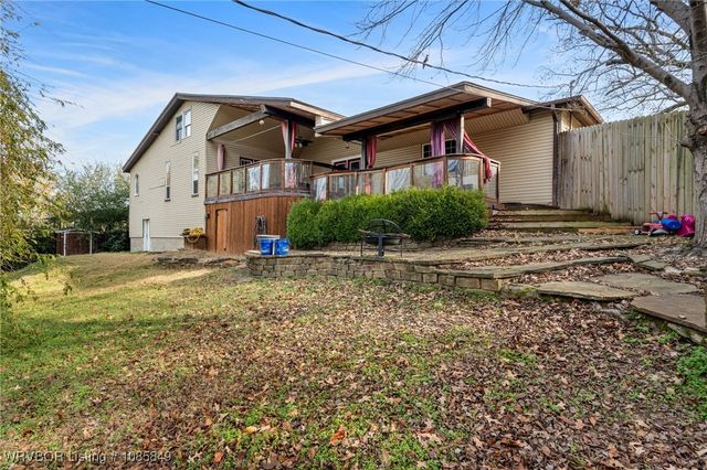 1401 N 6th Street, Van Buren, AR 72956