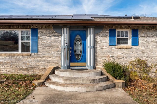 1401 N 6th Street, Van Buren, AR 72956