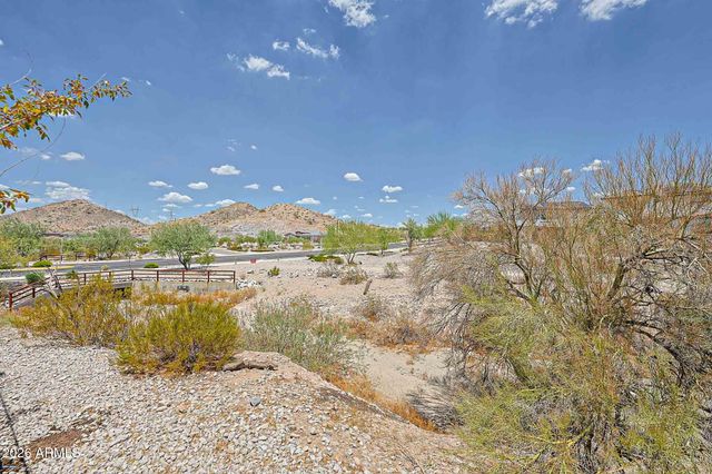 16628 W PEDRO Lane, Goodyear, AZ 85338