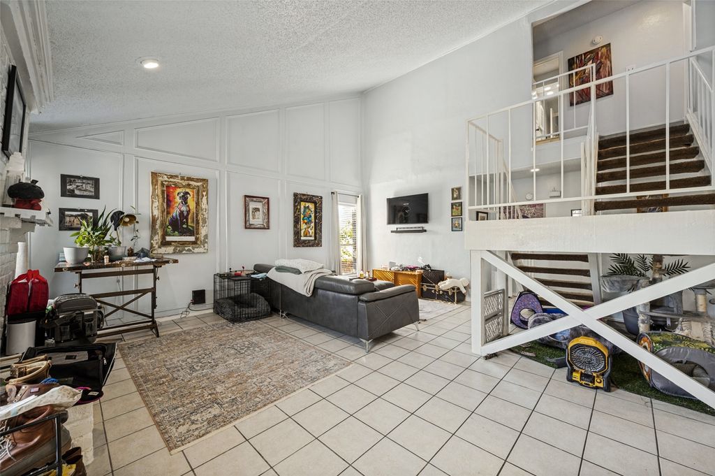 2205 Heritage Circle, Carrollton, TX 75006 — photo 3