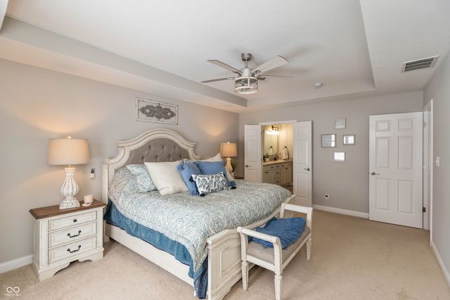 2621 Creek Bank Drive, Columbus, IN 47201