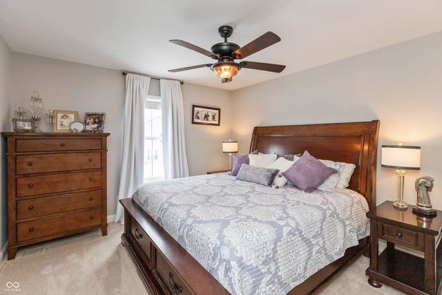 2621 Creek Bank Drive, Columbus, IN 47201