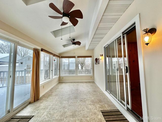 413 W D Street, Iron Mountain, MI 49801