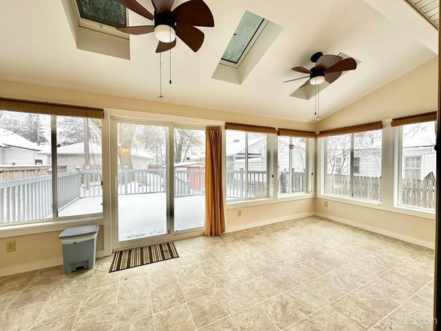 413 W D Street, Iron Mountain, MI 49801