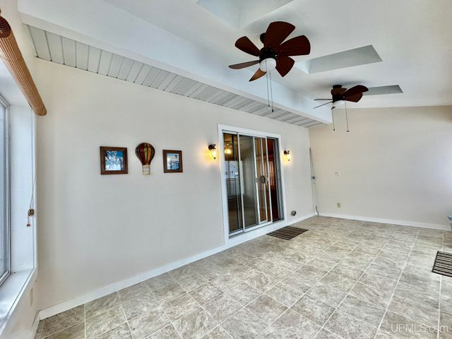 413 W D Street, Iron Mountain, MI 49801