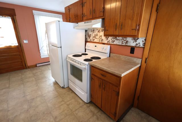 299 Latham Works Lane, Hartford, VT 05001