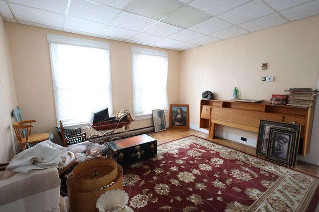 299 Latham Works Lane, Hartford, VT 05001