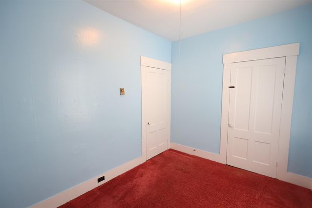 299 Latham Works Lane, Hartford, VT 05001