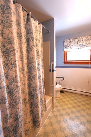 299 Latham Works Lane, Hartford, VT 05001