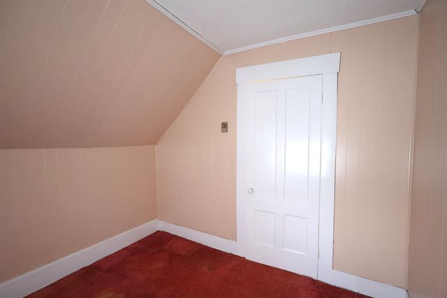 299 Latham Works Lane, Hartford, VT 05001