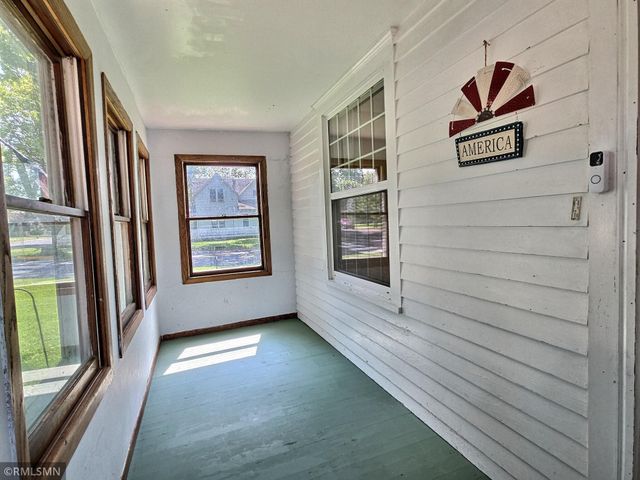 711 2nd Street N, Dassel, MN 55325