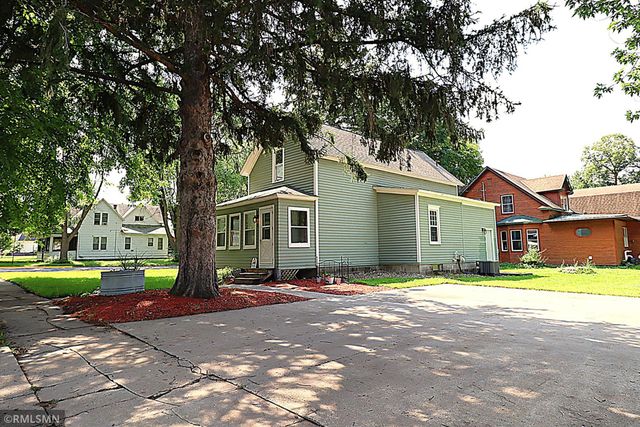 711 2nd Street N, Dassel, MN 55325
