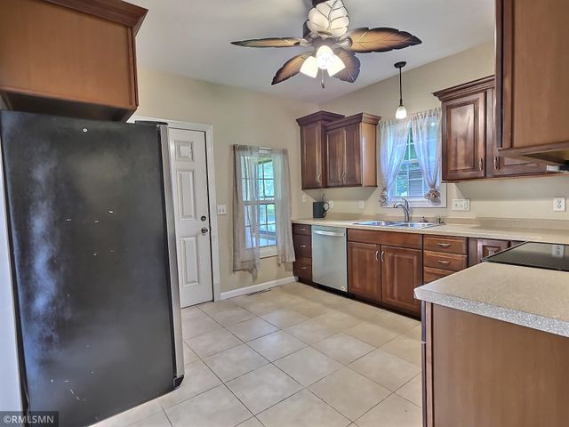 711 2nd Street N, Dassel, MN 55325