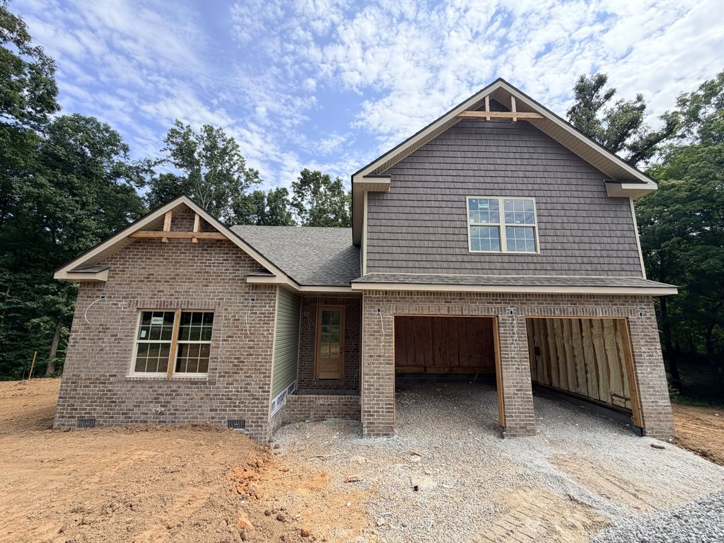 4447 Baggett Hollow Rd, Cunningham, TN 37052