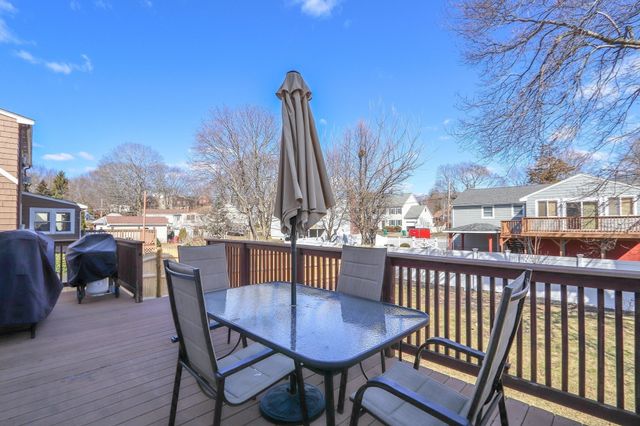 45 Redwood Drive, Norwood, MA 02062