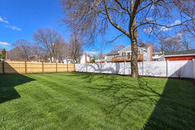 45 Redwood Drive, Norwood, MA 02062
