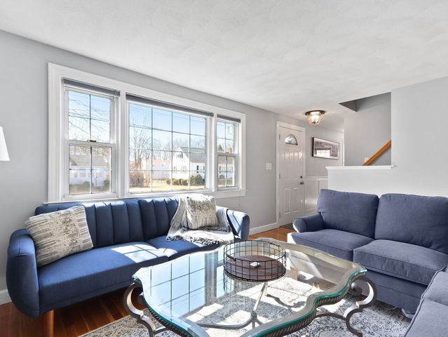 45 Redwood Drive, Norwood, MA 02062