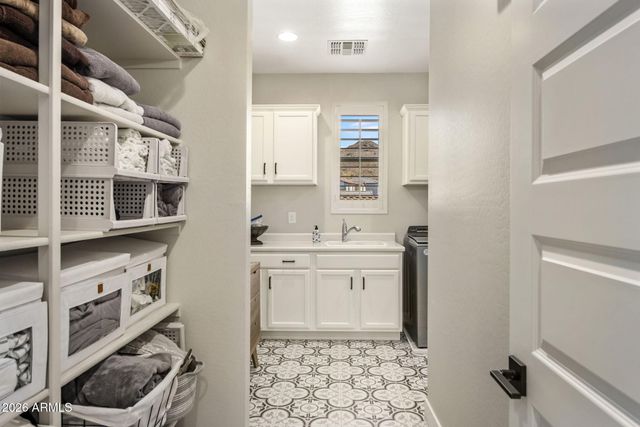 1838 E VILLA LINDA Drive, Phoenix, AZ 85024