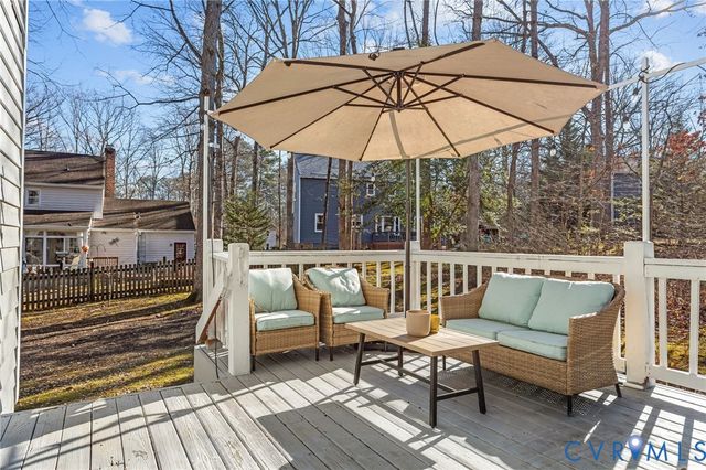 3203 Barnes Spring Ct, Midlothian, VA 23112