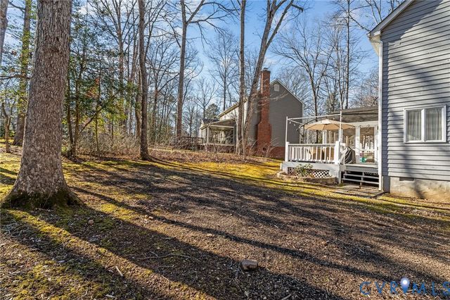 3203 Barnes Spring Ct, Midlothian, VA 23112