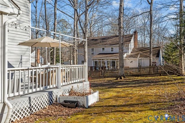 3203 Barnes Spring Ct, Midlothian, VA 23112