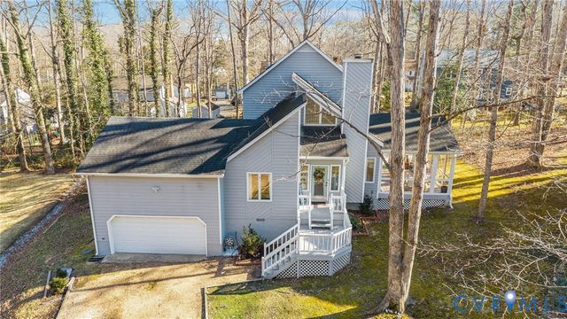 3203 Barnes Spring Ct, Midlothian, VA 23112