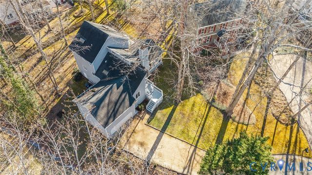 3203 Barnes Spring Ct, Midlothian, VA 23112