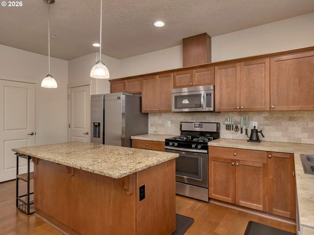 11118 Sw MONT BLANC St, Wilsonville, OR 97070