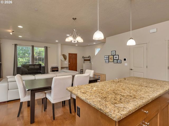 11118 Sw MONT BLANC St, Wilsonville, OR 97070