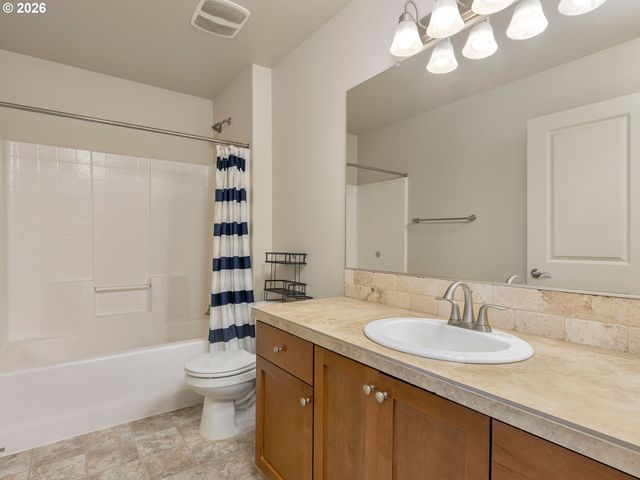 11118 Sw MONT BLANC St, Wilsonville, OR 97070