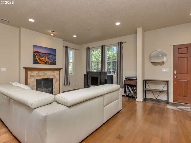 11118 Sw MONT BLANC St, Wilsonville, OR 97070