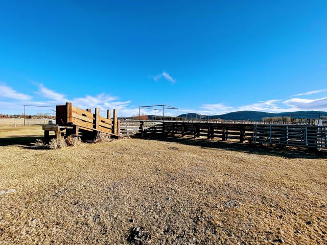 31130 Modoc Point Road, Chiloquin, OR 97624