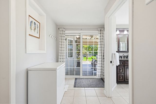 18 Anchorage Rd, Franklin, MA 02038