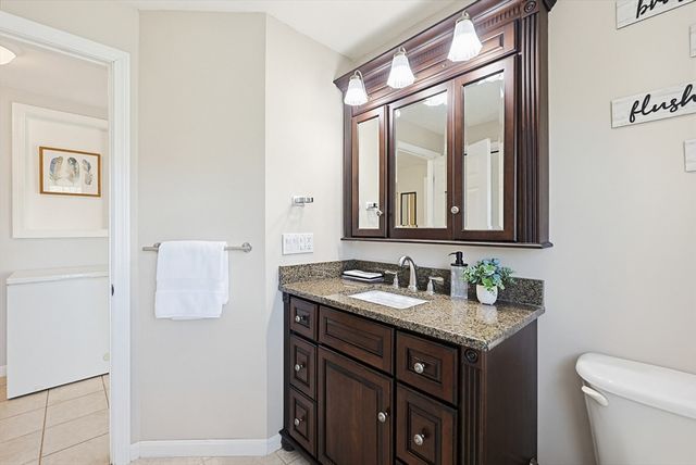 18 Anchorage Rd, Franklin, MA 02038