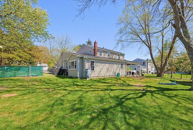 18 Anchorage Rd, Franklin, MA 02038
