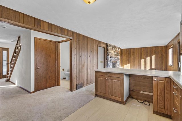 120 GREGOR COURT, Appleton, WI 54915