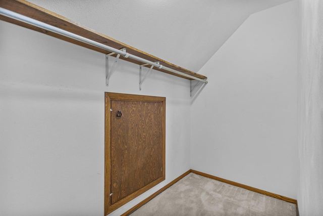 120 GREGOR COURT, Appleton, WI 54915