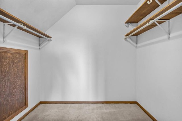 120 GREGOR COURT, Appleton, WI 54915