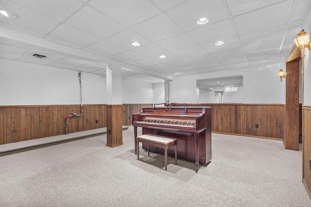 120 GREGOR COURT, Appleton, WI 54915