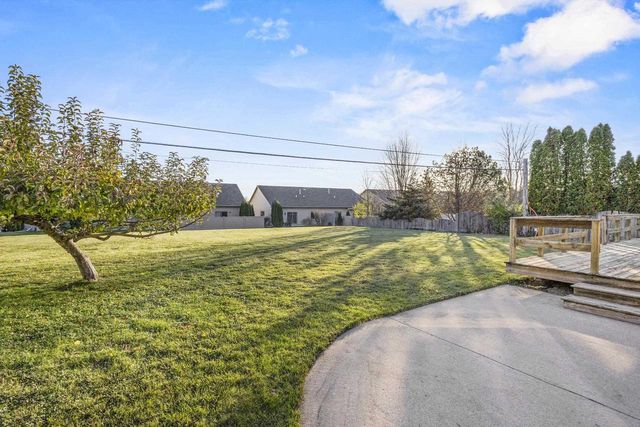 120 GREGOR COURT, Appleton, WI 54915