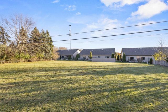 120 GREGOR COURT, Appleton, WI 54915