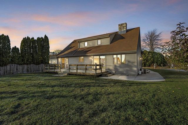 120 GREGOR COURT, Appleton, WI 54915