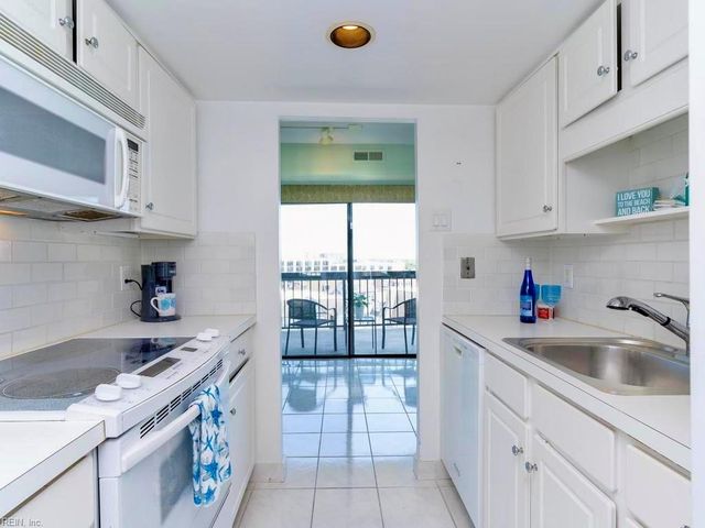 2830 Shore Dr Apt 1000, Virginia Beach, VA 23451