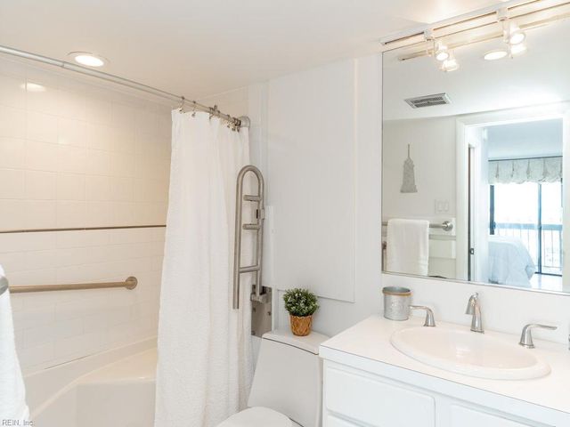 2830 Shore Dr Apt 1000, Virginia Beach, VA 23451