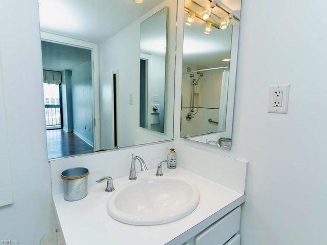 2830 Shore Dr Apt 1000, Virginia Beach, VA 23451