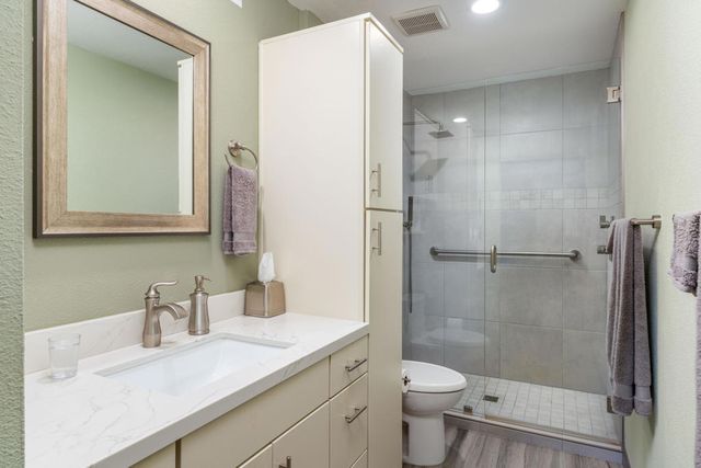 215 Via Reneca, Palm Desert, CA 92260