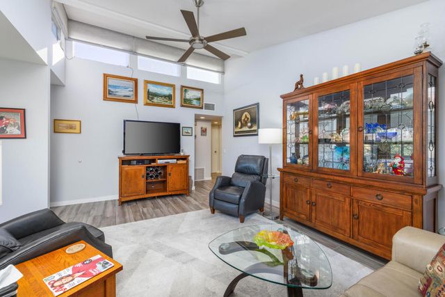 215 Via Reneca, Palm Desert, CA 92260