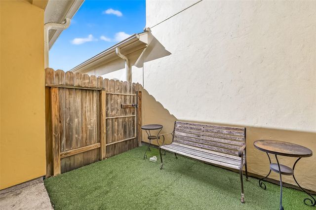 2026 Palm Forest Lane, Houston, TX 77077